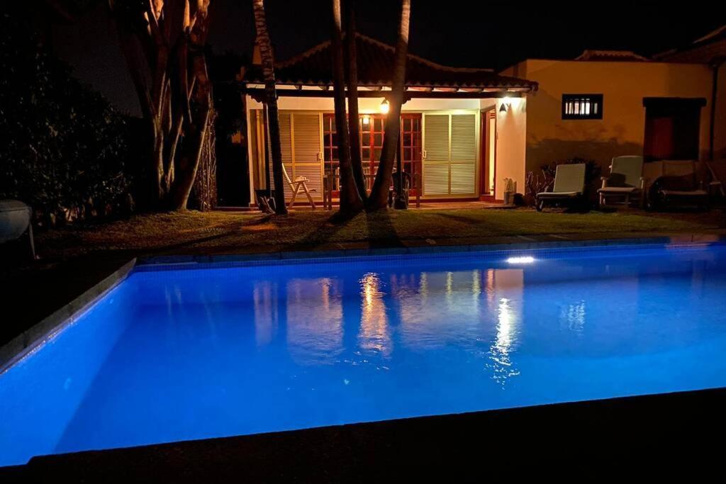 Villa La Paz Пуэрто-де-ла-Крус Экстерьер фото